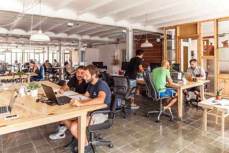 Co-working-Why-do-you-need-a-WiFi-management-software